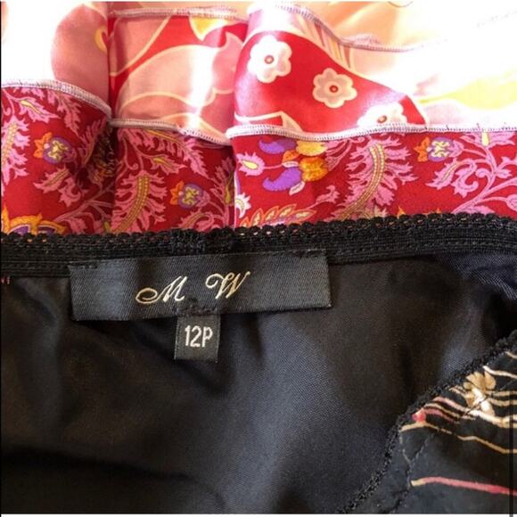 Gorgeous Skirt and Top Floral Vintage Set - Picture 7 of 12